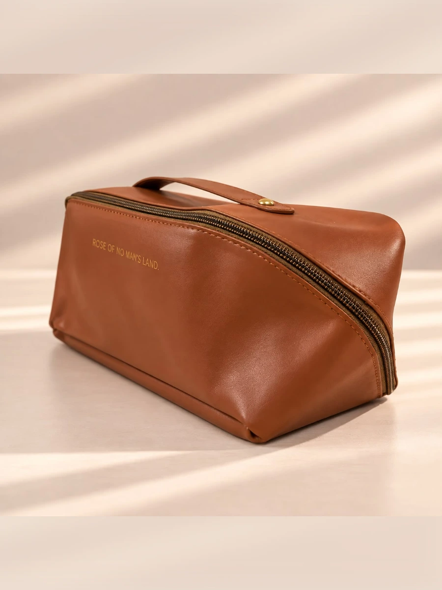 Necessaire